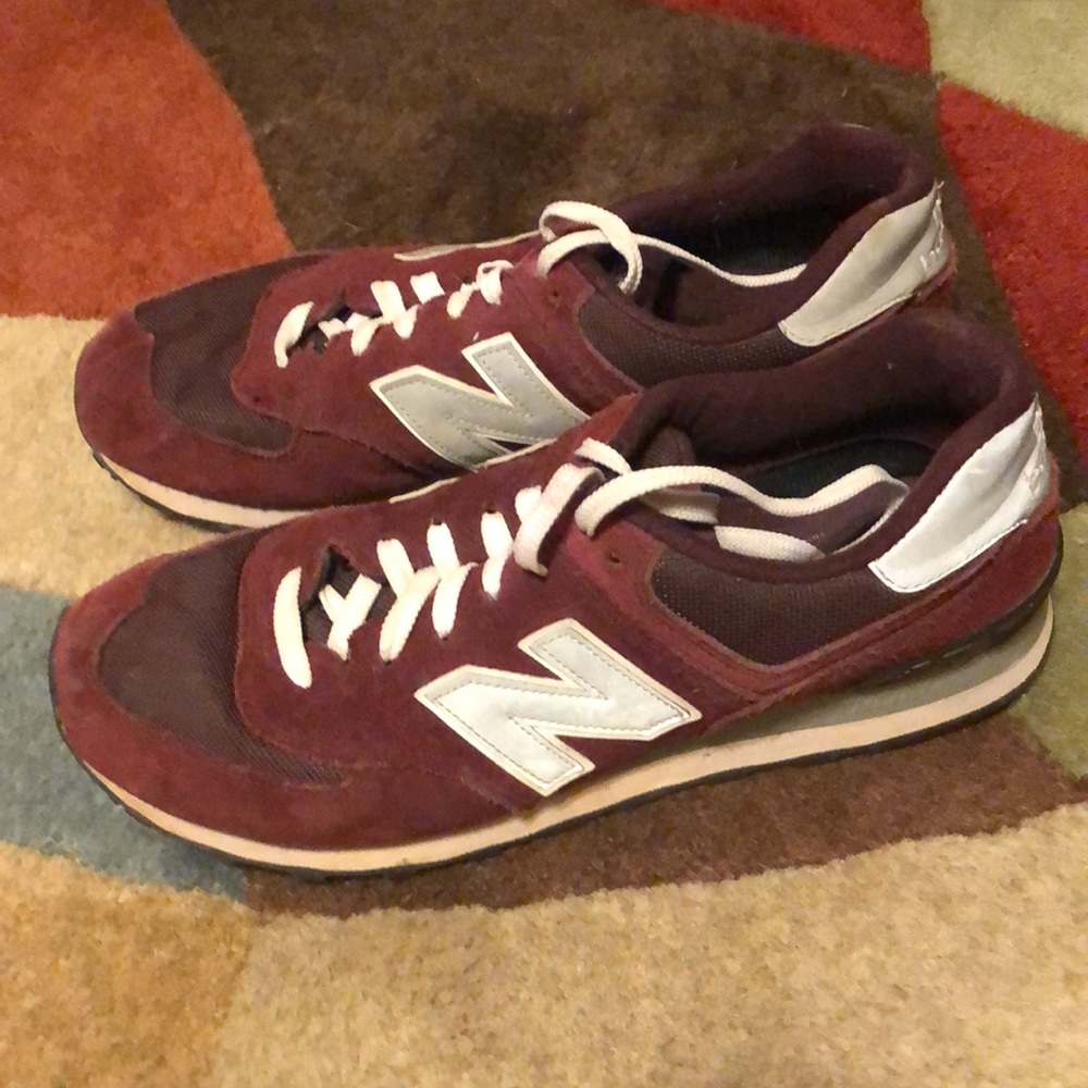 Men’s New Balance 574 - Picture 2 of 3